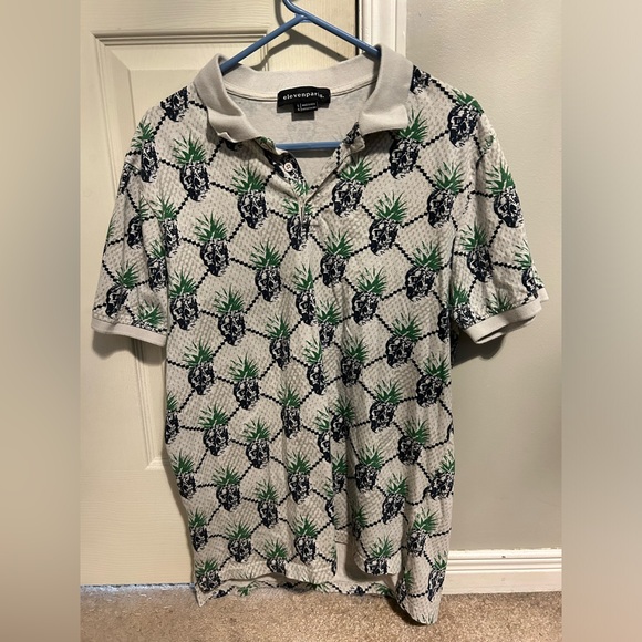 Eleven Paris men’s skull/pineapple collar shirt. Men’s L. Buttons at neck. Used - Picture 3 of 6